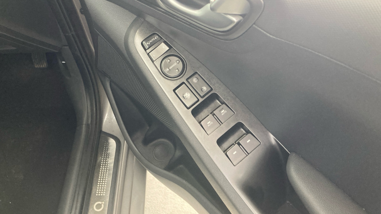 Hyundai IONIQ 1.6 GDi Hybrid Premium 5dr DCT Hybrid Hatchback